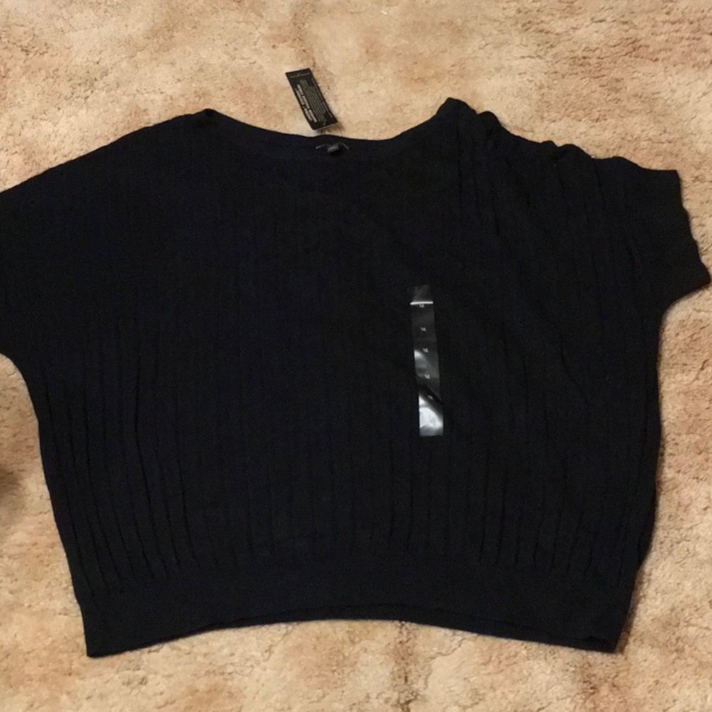 Ladies Banana Republic Ribbed Sweater  NWT. Size XL. Black